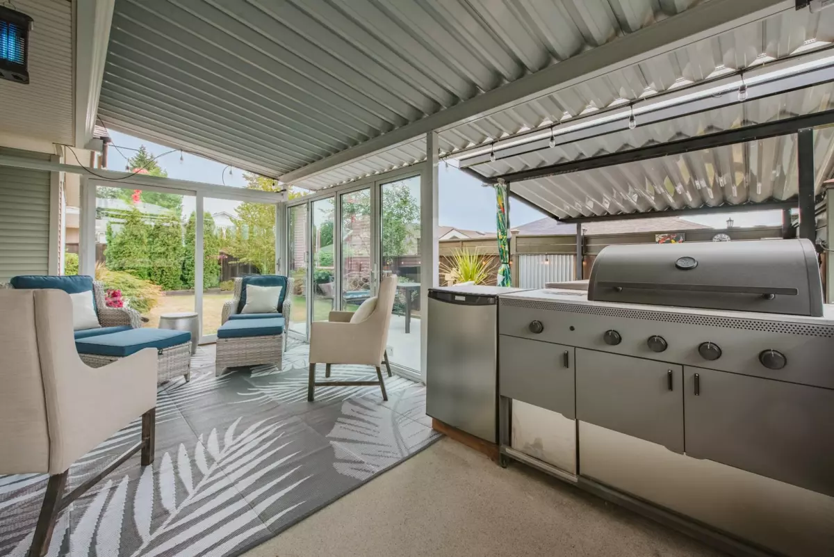 Dining Area Photo of 6319 Tower Street, Sechelt, BC