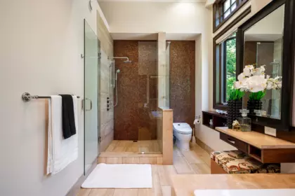 Hallway Photo of 4320 W 8th Avenue, Vancouver, BC