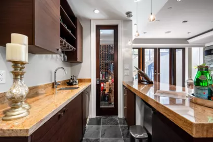 Hot Tub / Spa Photo of 4320 W 8th Avenue, Vancouver, BC