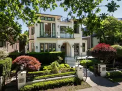 4320 W 8th Avenue, Vancouver, BC