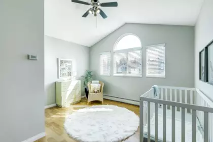 Hallway Photo of 16529 85th Street, Surrey, BC
