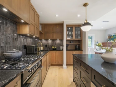 Breakfast Nook Photo of 2 1456 W 45th Avenue, Vancouver, BC