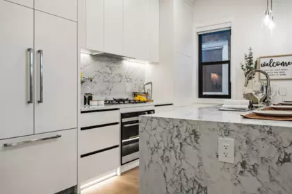 Powder Room Photo of 2 4875 Albert Street, Burnaby, BC