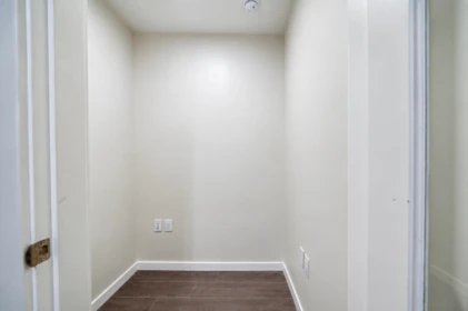 Entry Foyer Photo of 2811 2108 Gilmore Avenue, Burnaby, BC