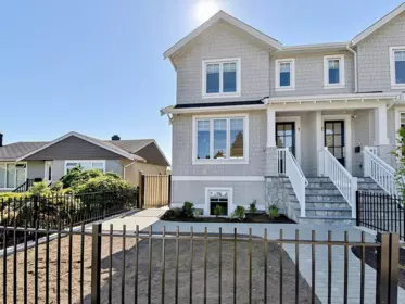 1 8029 Macpherson Avenue, Burnaby, BC, Burnaby — Half Duplex for sale