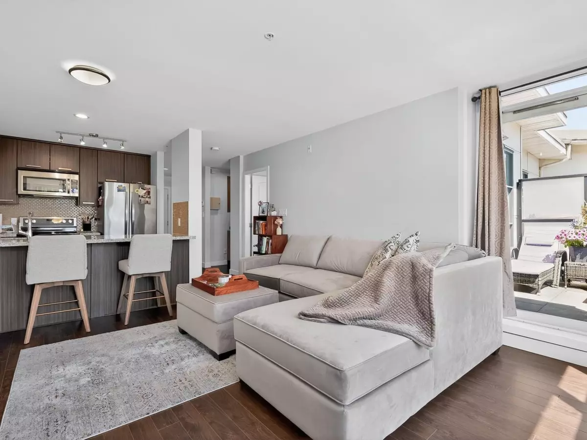 Dining Area Photo of 411 3255 Smith Avenue, Burnaby, BC