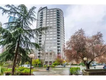 Powder Room Photo of 1606 1050 Smithe Street, Vancouver, BC