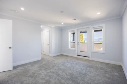 Hallway Photo of 5001 Dover Street, Burnaby, BC