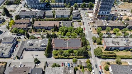 Outdoor Patio Photo of 105 6688 Burlington Avenue, Burnaby, BC