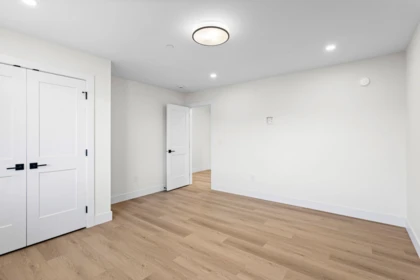Hallway Photo of 20619 123 Avenue, Maple Ridge, BC