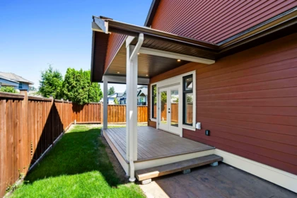 Swimming Pool Photo of 20619 123 Avenue, Maple Ridge, BC