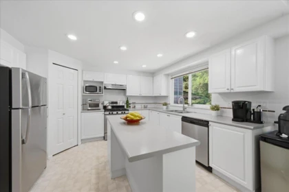 Breakfast Nook Photo of 1594 Plateau Crescent, Coquitlam, BC
