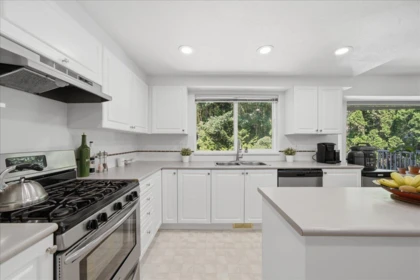 Kitchen Island Photo of 1594 Plateau Crescent, Coquitlam, BC