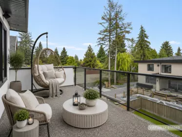 Laundry Room Photo of 10116 172a Street, Surrey, BC