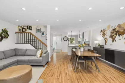 4715 Hoskins Road, North Vancouver, BC, North Vancouver — Townhouse for sale