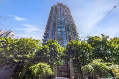 Garden / Landscaping Photo of 1104 928 Richards Street, Vancouver, BC