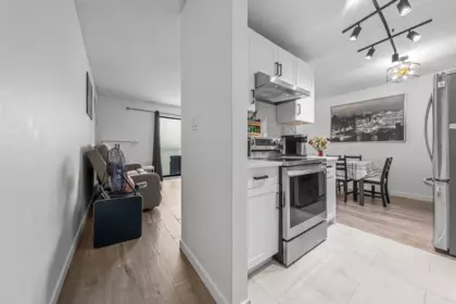 Pantry Photo of 301 315 Tenth Street, New Westminster, BC