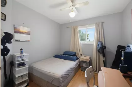 Basement Recreation Room Photo of 15299 93a Avenue, Surrey, BC