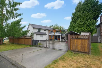 Community Amenities Photo (Clubhouse) of 15299 93a Avenue, Surrey, BC