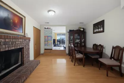 Hallway Photo of 15299 93a Avenue, Surrey, BC