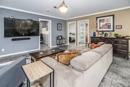 485 Naismith Avenue, Harrison Hot Springs, BC, Harrison Hot Springs — Single Family Residence for sale