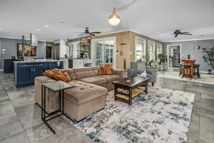 485 Naismith Avenue, Harrison Hot Springs, BC, Harrison Hot Springs — Single Family Residence for sale