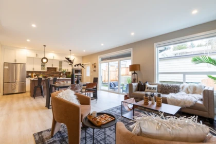 103 1211 Thomas Avenue, Coquitlam, BC, Coquitlam — Half Duplex for sale