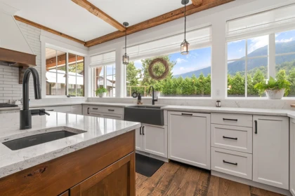 Breakfast Nook Photo of 9586 Mcmillan Road, Rosedale, BC
