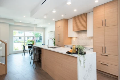 Kitchen Island Photo of 3181 Canfield Crescent, North Vancouver, BC