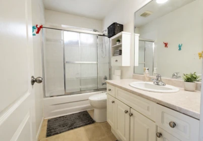 Mudroom Photo of 6739 178b Street, Surrey, BC