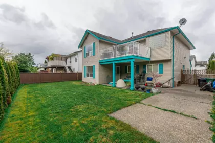 Backyard Photo of 103 5373 Peach Road, Chilliwack, BC