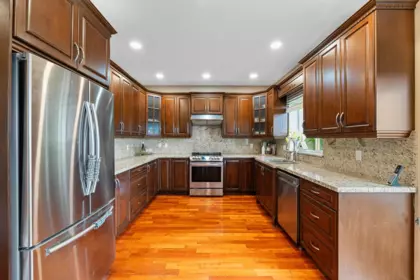 Breakfast Nook Photo of 2264 Sorrento Drive, Coquitlam, BC