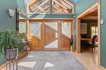 21377 Thacker Mtn Road, Hope, BC, Hope — Single Family Residence for sale