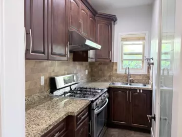 Laundry Room Photo of 8068 11th Avenue, Burnaby, BC