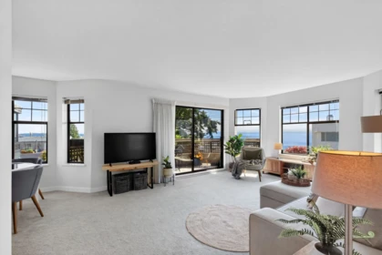 206 15080 Prospect Avenue, White Rock, BC, White Rock — Apartment/Condo for sale