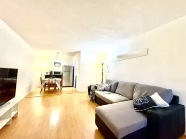 Primary Bedroom Photo of 312 9880 Manchester Drive, Burnaby, BC