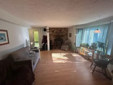 Breakfast Nook Photo of 1902 Taylor Street, Port Coquitlam, BC