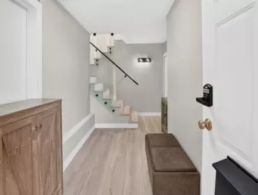 3570 Lonsdale Avenue, North Vancouver, BC, North Vancouver — Single Family Residence for sale
