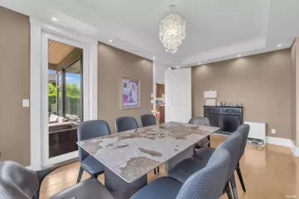Breakfast Nook Photo of 1139 Esquimalt Avenue, West Vancouver, BC