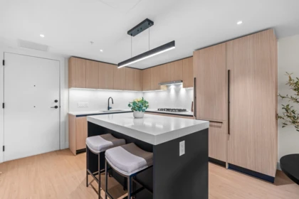 410 2235 E Broadway, Vancouver, BC, Vancouver — Apartment/Condo for sale