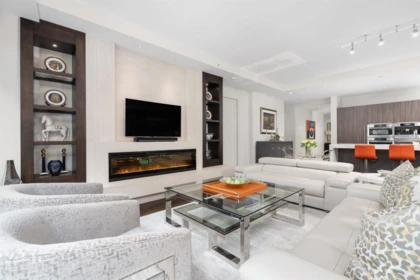 202 181 Athletes Way, Vancouver, BC, Vancouver — Apartment/Condo for sale