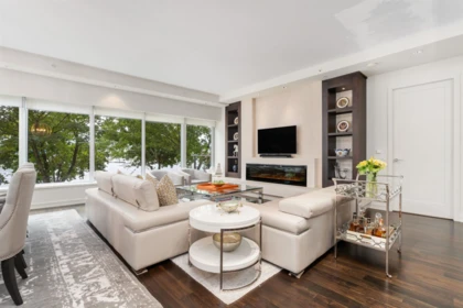 202 181 Athletes Way, Vancouver, BC, Vancouver — Apartment/Condo for sale