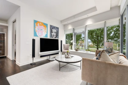 202 181 Athletes Way, Vancouver, BC, Vancouver — Apartment/Condo for sale