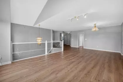 Breakfast Nook Photo of 38 Timbercrest Drive, Port Moody, BC