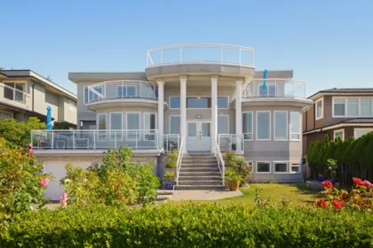 15441 Royal Avenue, White Rock, BC, White Rock — Single Family Residence for sale