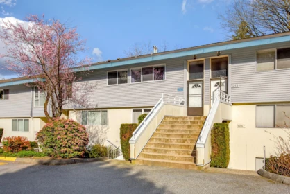 Living Room Photo of 1051 Cecile Drive, Port Moody, BC