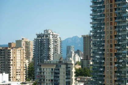 Laundry Room Photo of 2003 1005 Beach Avenue, Vancouver, BC