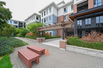 402 15138 34 Avenue, Surrey, BC, Surrey — Apartment/Condo for sale