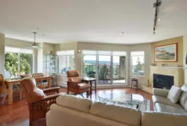 301 5780 Trail Avenue, Sechelt, BC
