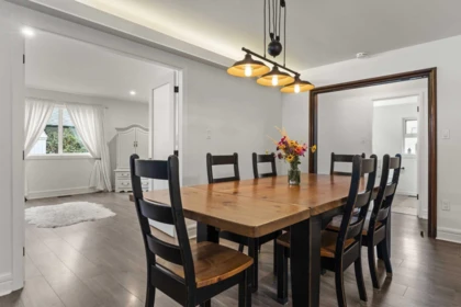 Kitchen Island Photo of 544 Wardle Street, Hope, BC